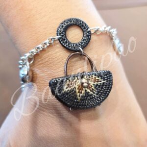 สร้อยข้อมือเงินแท้ประดับจี้กระเป๋าย่านลิเภาจิ๋ว
